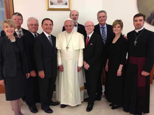 free-bing-pic-protestants-posing-with-pope-francis